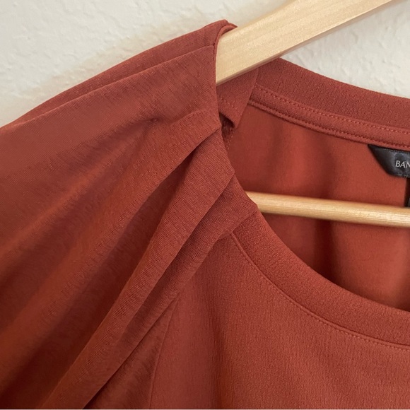 Banana Republic Balloon Sleeve Top - Picture 3 of 4